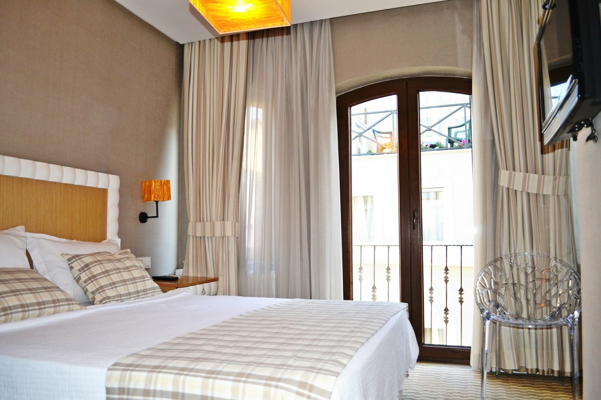 Montena Suite (Adults Only) Istanboel Buitenkant foto